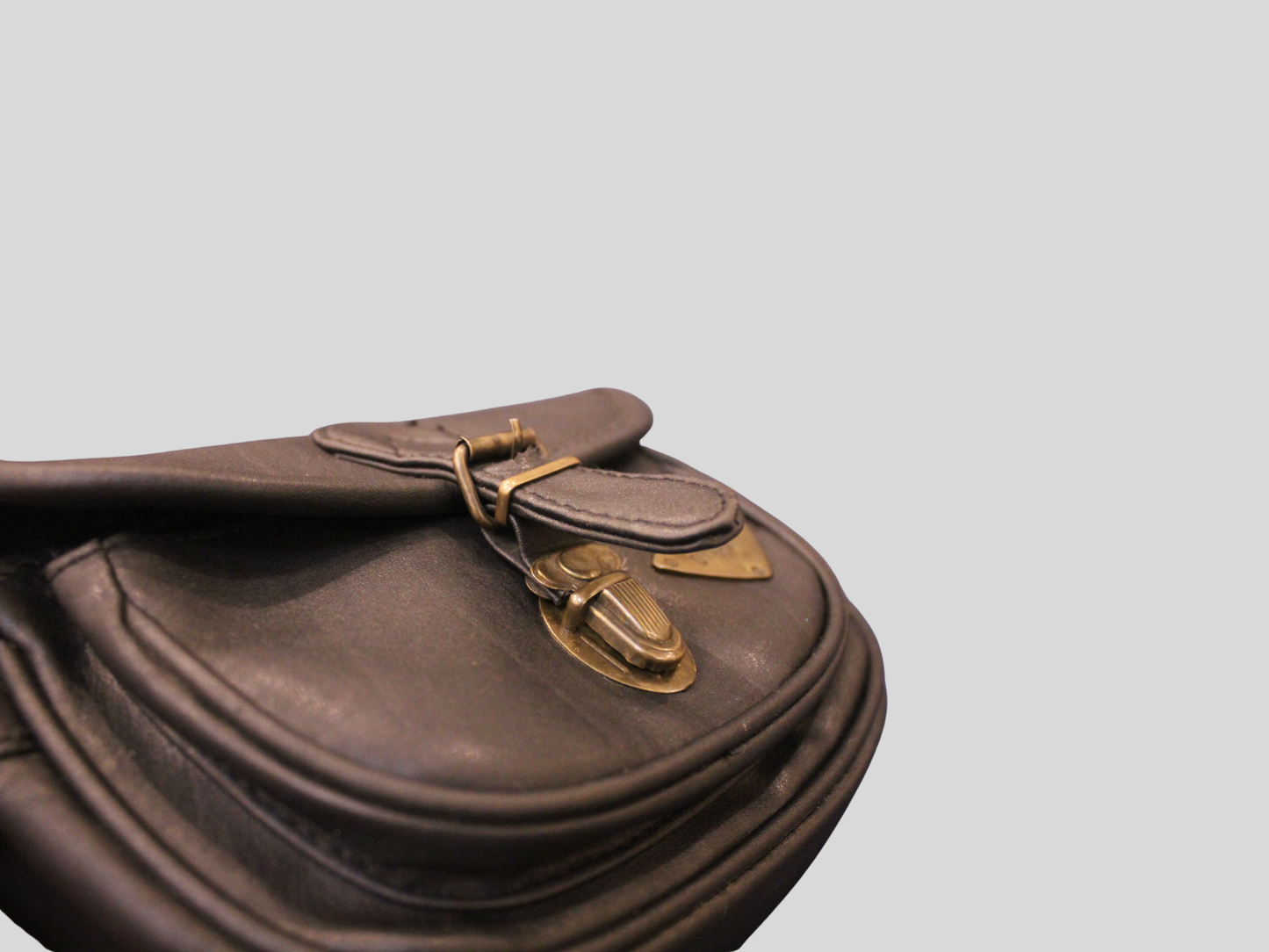 Sac à bandoulière Dynasty noir en cuir véritable