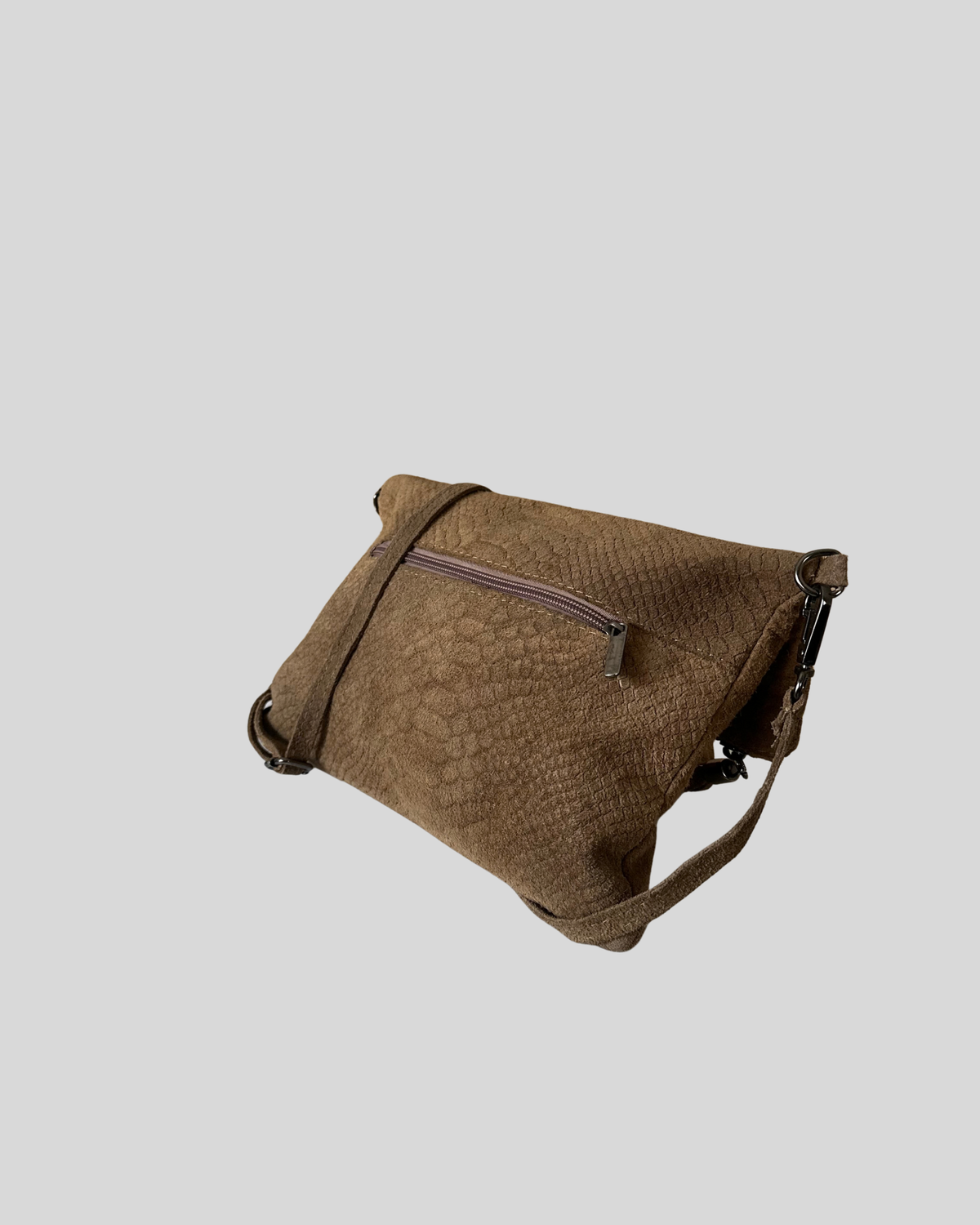 🇮🇹 Pochette pliable marron effet python en daim véritable à pompon – Made in Italy