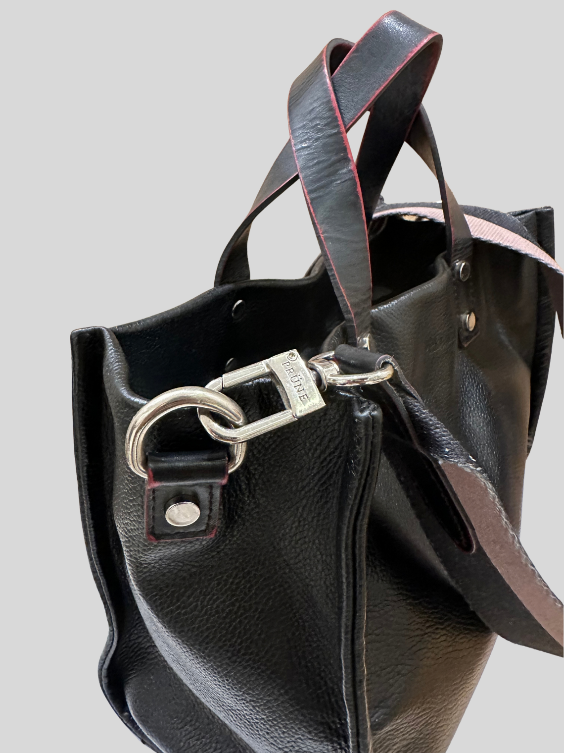 🇦🇷 Prüne Capri CPR10287 – Sac à main noir en cuir caprin véritable