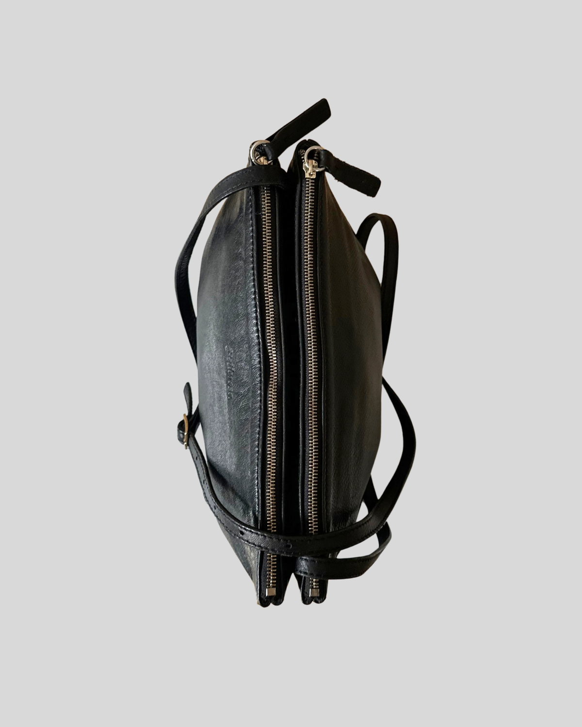 🇧🇪 Bellerose – Sac bandoulière noir en cuir de veau – Made in Italy