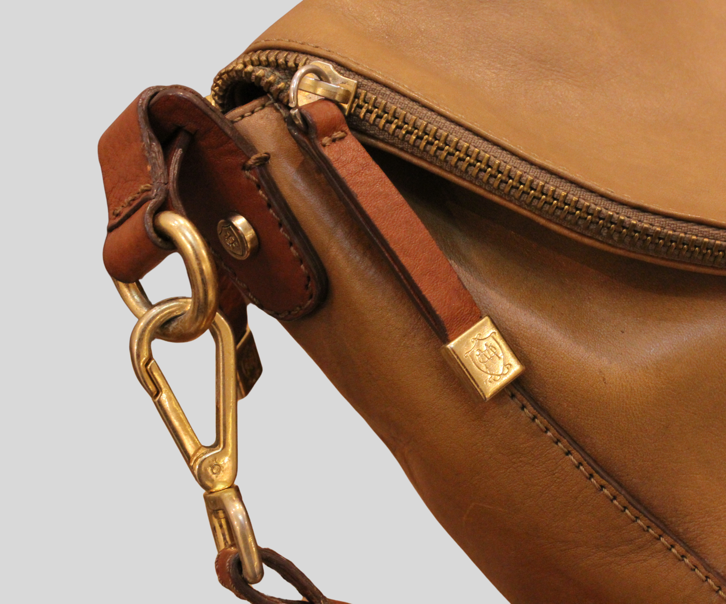 Sac bandoulière Massimo Dutti camel en cuir véritable