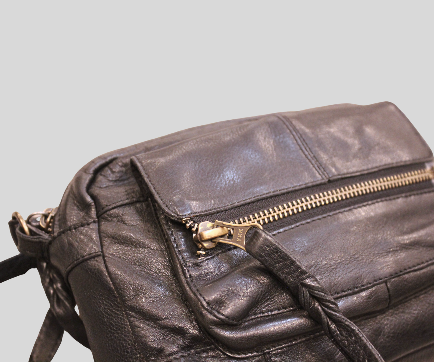 Petit sac bandoulière Pieces noir en cuir véritable