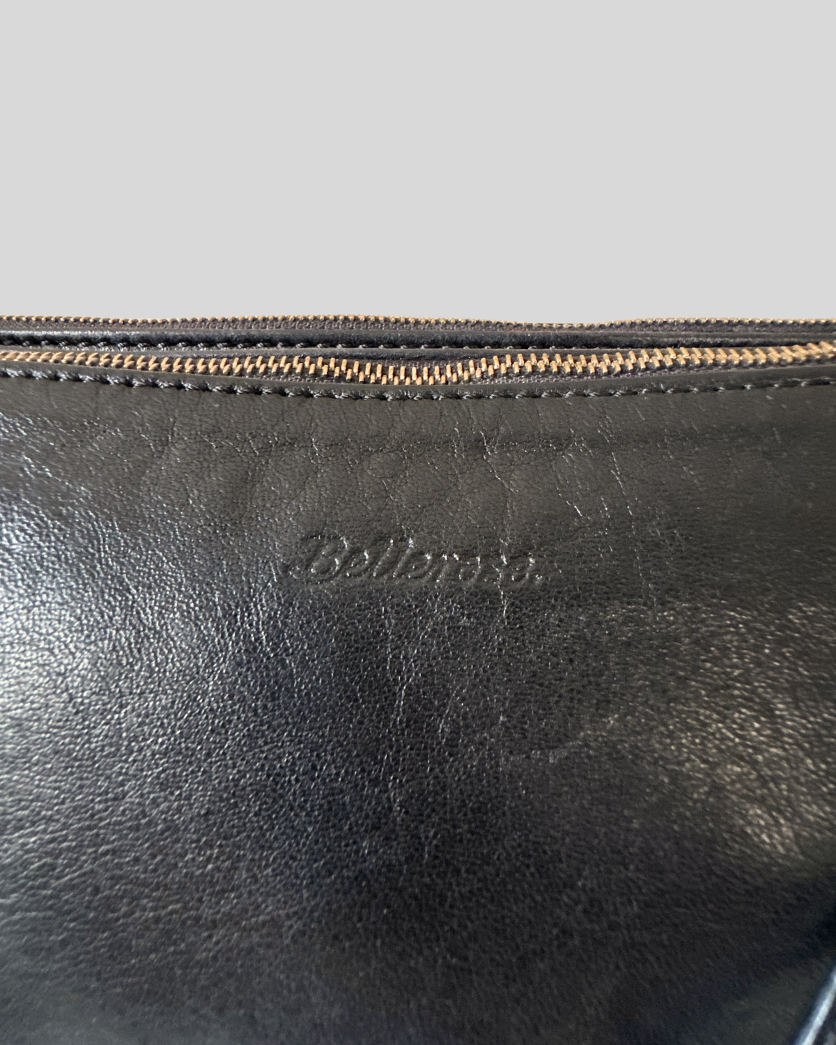 🇧🇪 Bellerose – Sac bandoulière noir en cuir de veau – Made in Italy