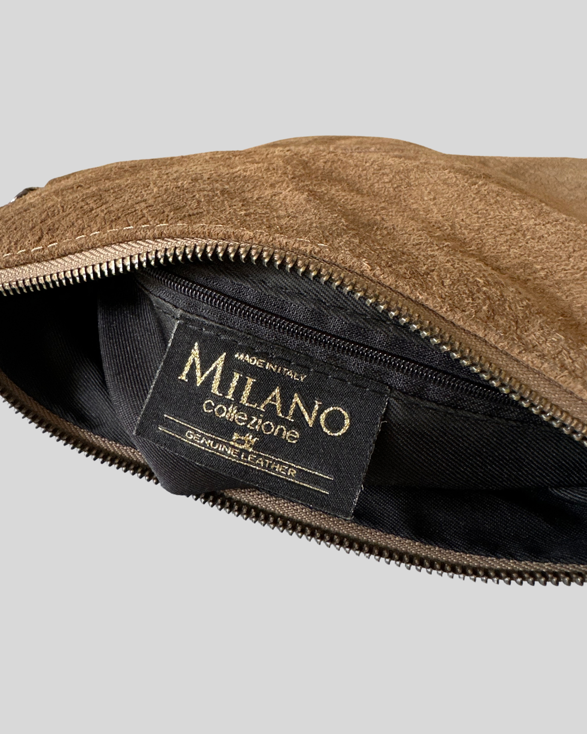 🇮🇹 Pochette pliable marron effet python en daim véritable à pompon – Made in Italy