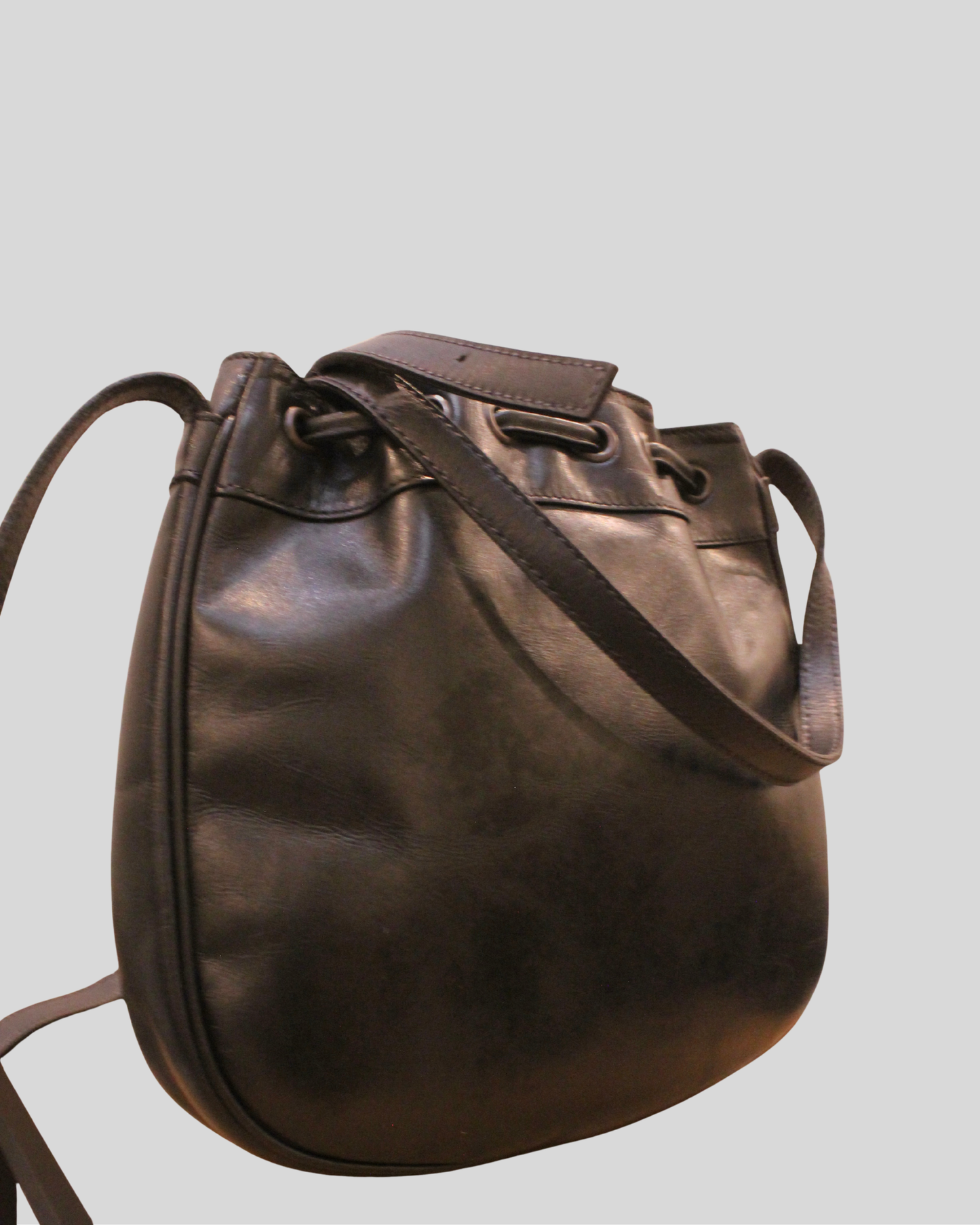 Sac seau Biasia noir en cuir véritable Made in Italy