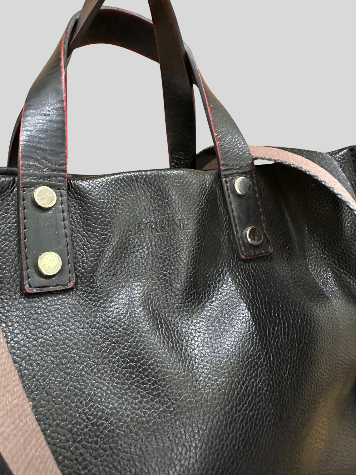 🇦🇷 Prüne Capri CPR10287 – Sac à main noir en cuir caprin véritable