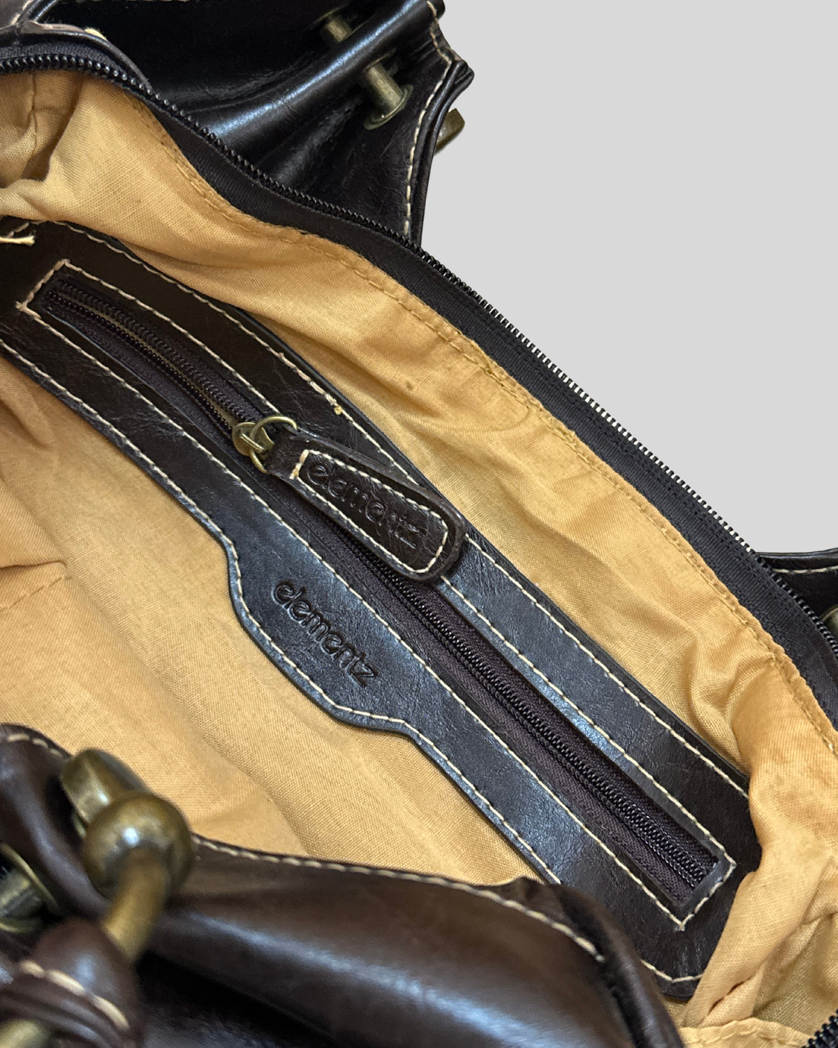 Elementz – Sac à main marron foncé multi-poches