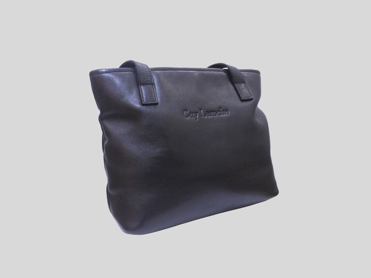 Sac Guy Laroche noir souple à porter épaule