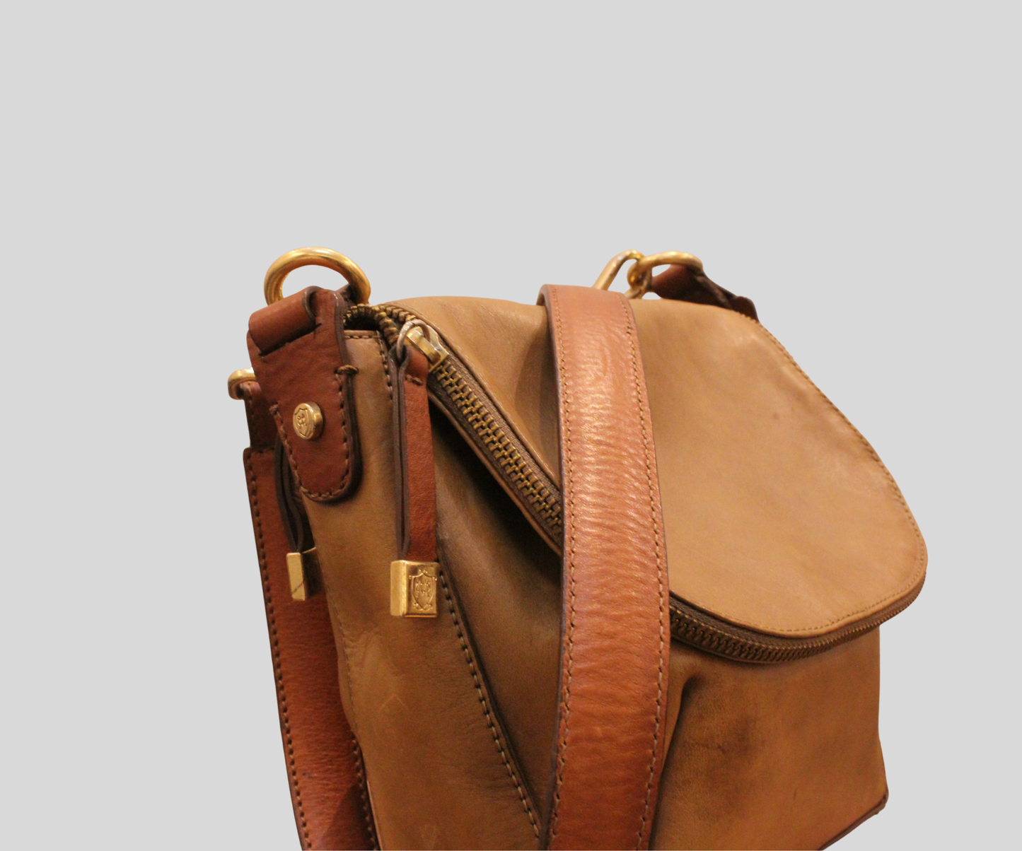 Sac bandoulière Massimo Dutti camel en cuir véritable