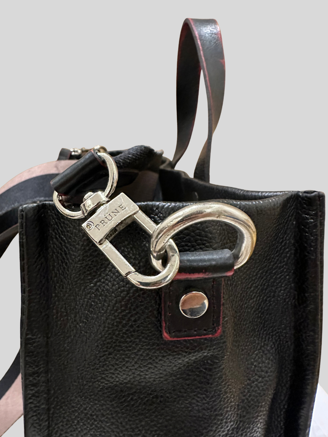 🇦🇷 Prüne Capri CPR10287 – Sac à main noir en cuir caprin véritable