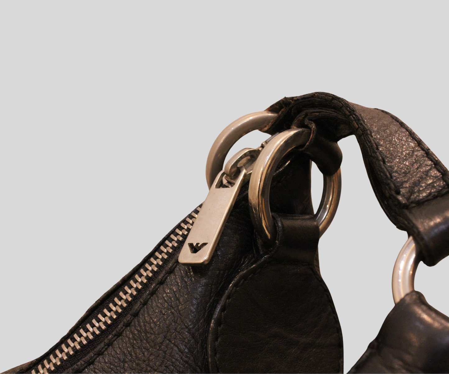 Sac porté épaule Emporio Armani noir en cuir véritable