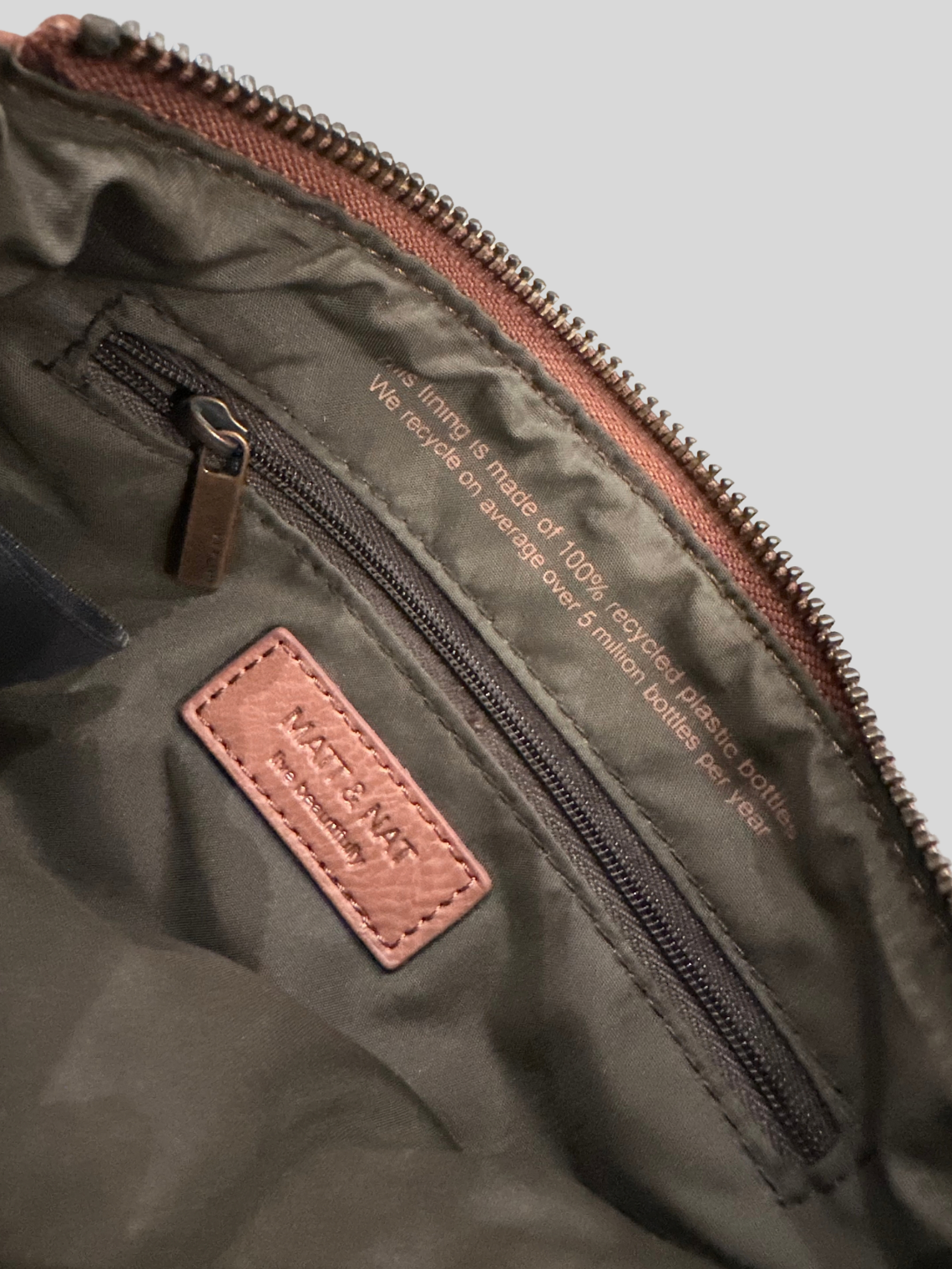 🇨🇦 Matt & Nat Triplet – Pochette bandoulière rose à triple compartiment