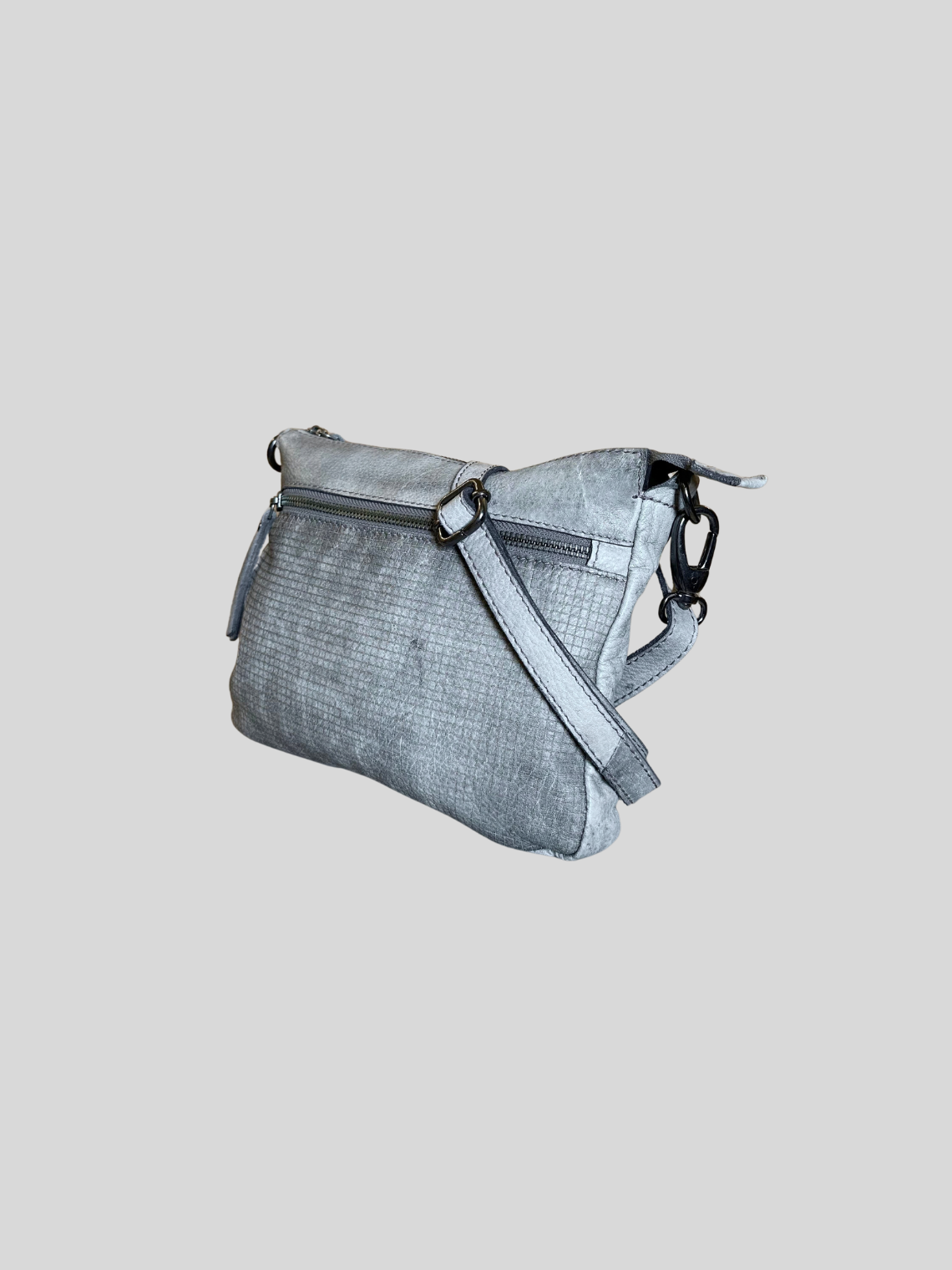 Estelle – Sac bandoulière gris argenté texturé en cuir véritable