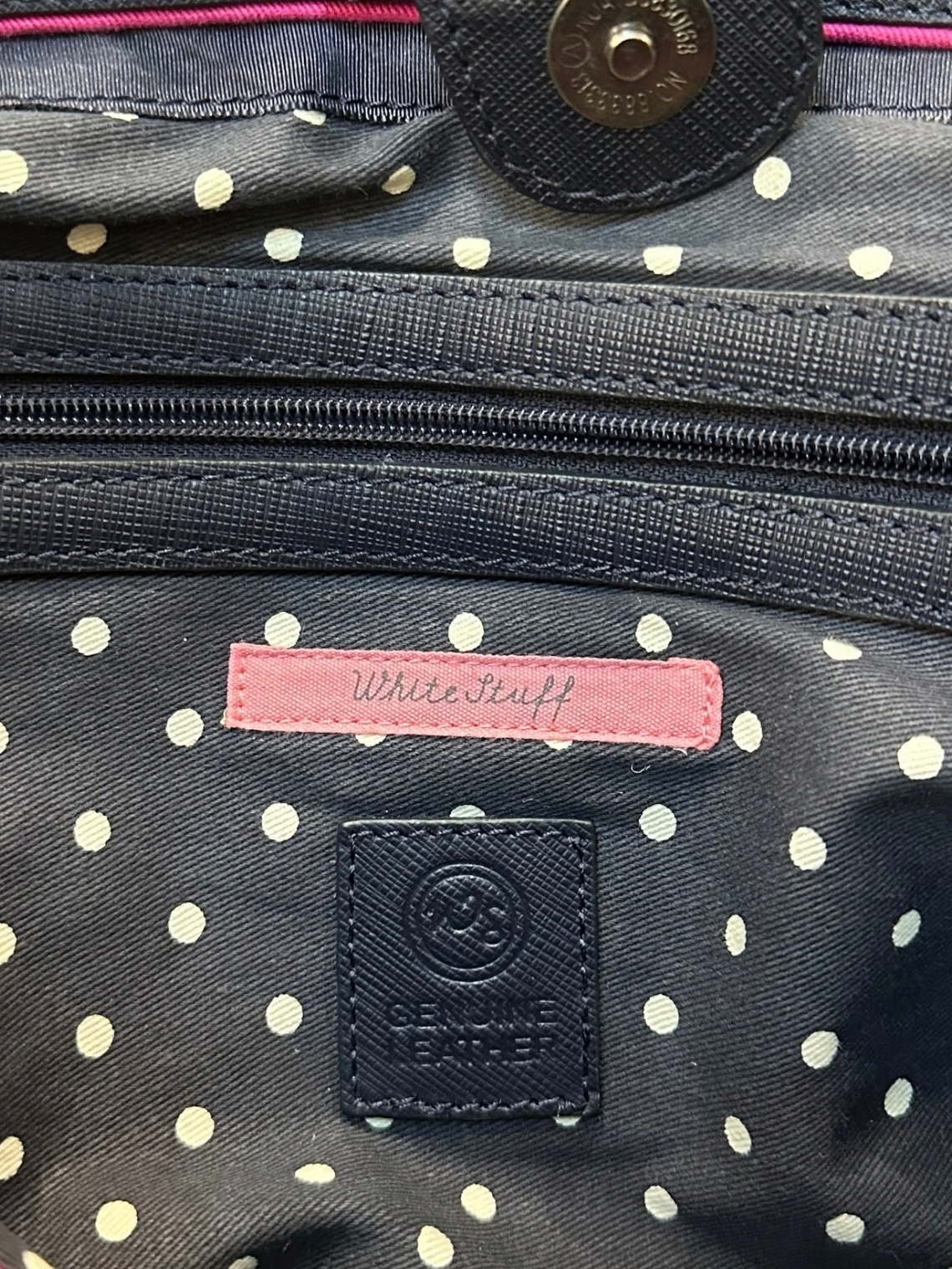 🇬🇧 White Stuff – Sac à main bleu marine à rabat