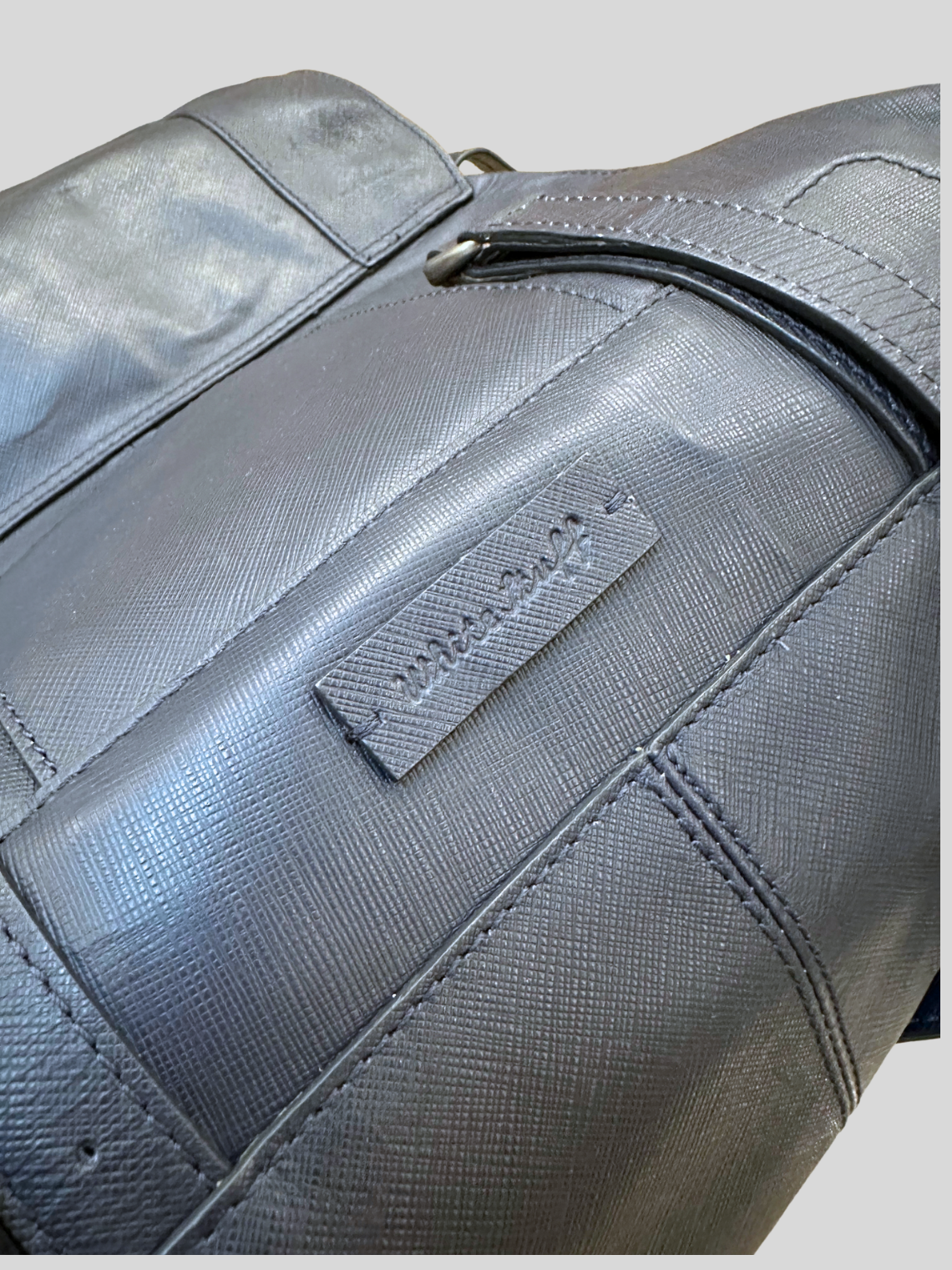 🇬🇧 White Stuff – Sac à main bleu marine à rabat