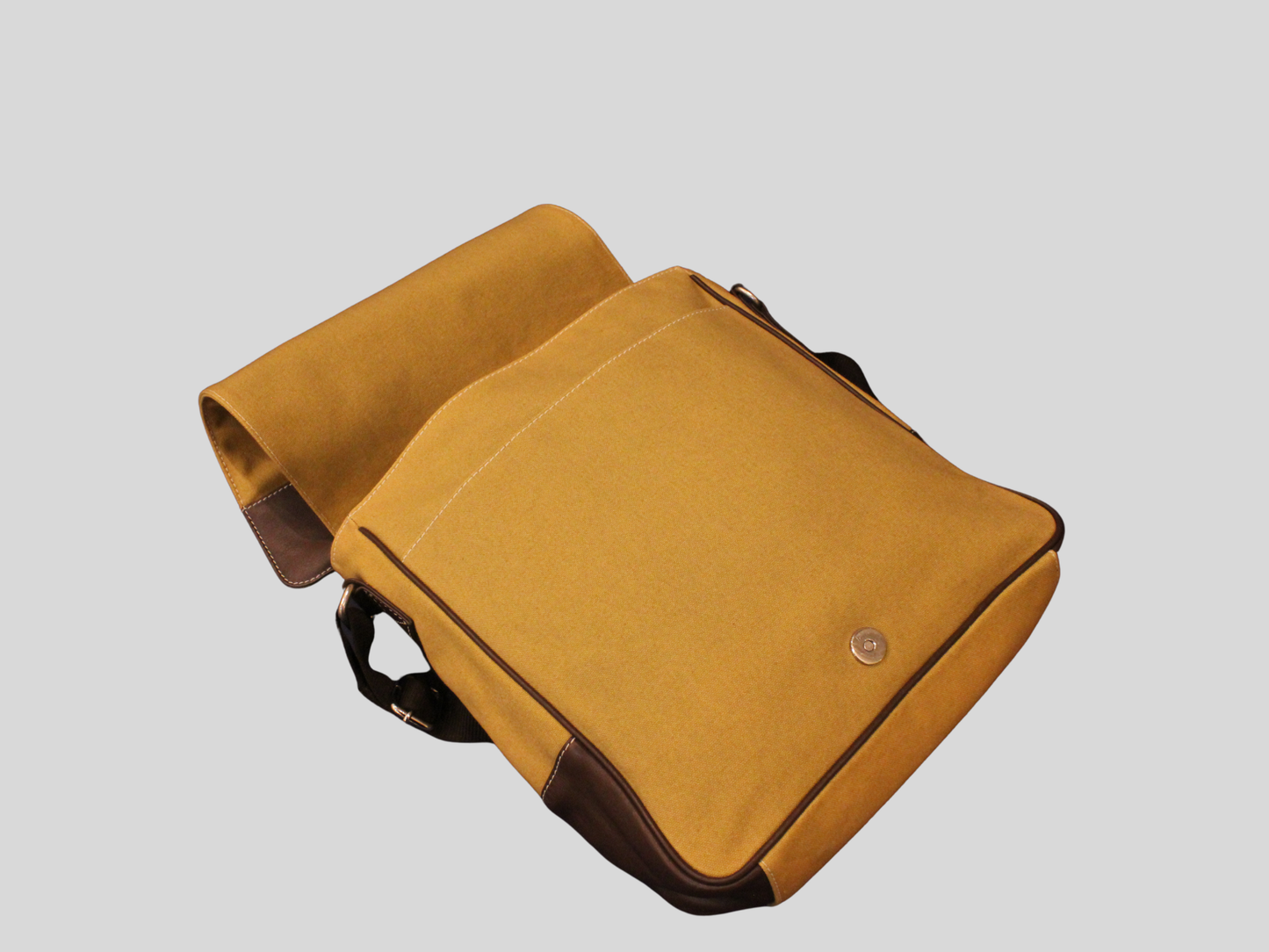 Sac messenger beige et marron en tissu et cuir
