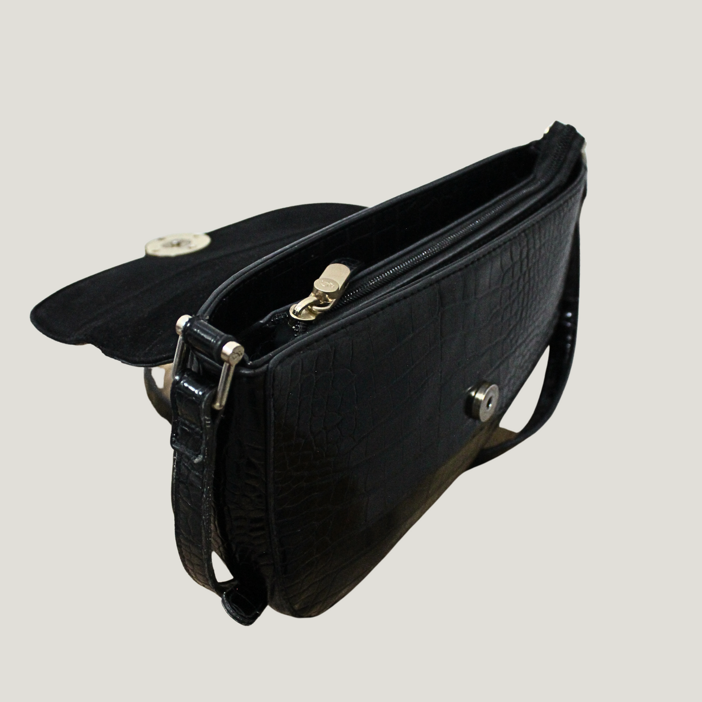 Carpisa Zelda Shoulder Bag