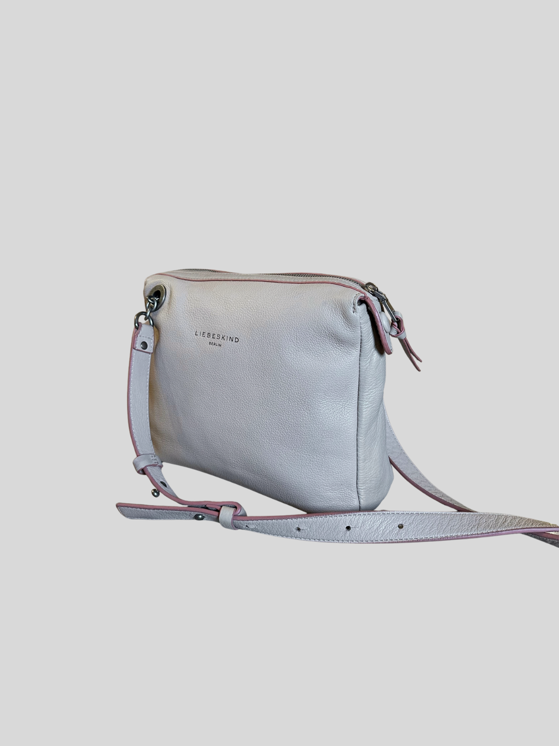 🇩🇪 Liebeskind Berlin – Sac bandoulière beige clair en cuir véritable à liserés roses