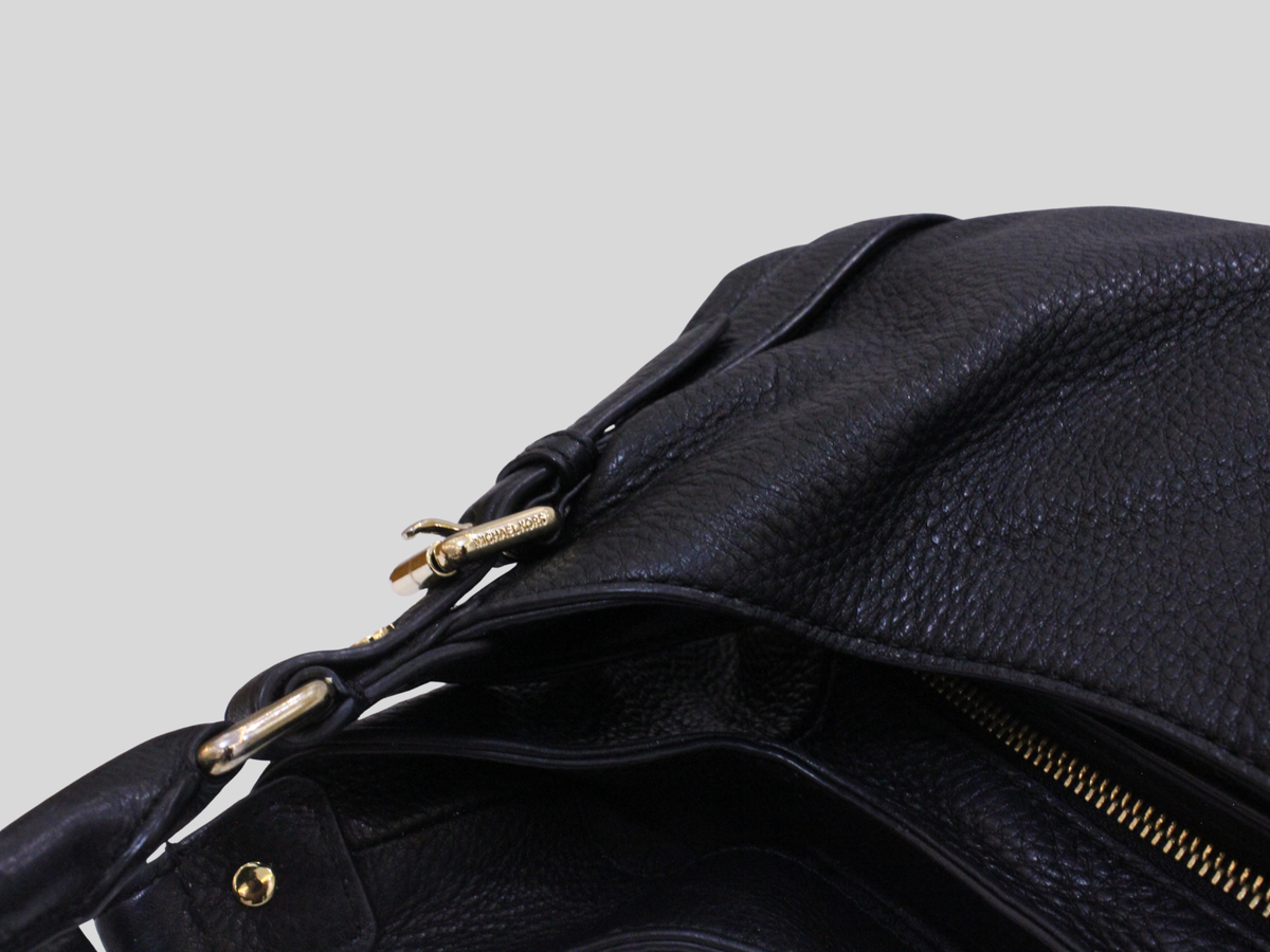 🇺🇸 Michael Kors Bedford – Grand sac hobo noir en cuir
