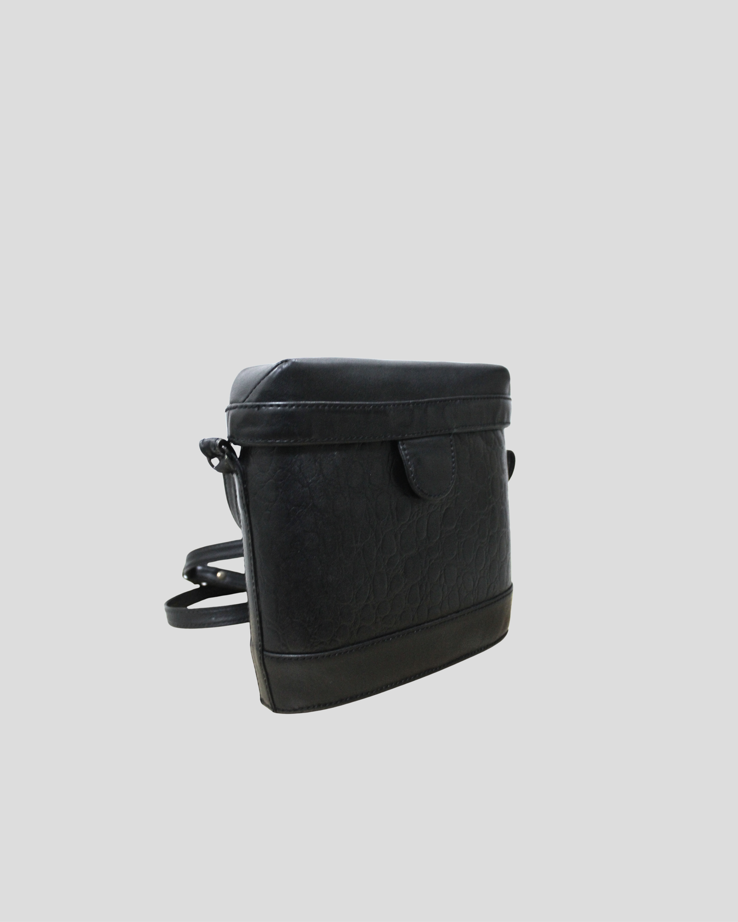 Sac seau Sybilla en cuir – Fabriqué au Brésil