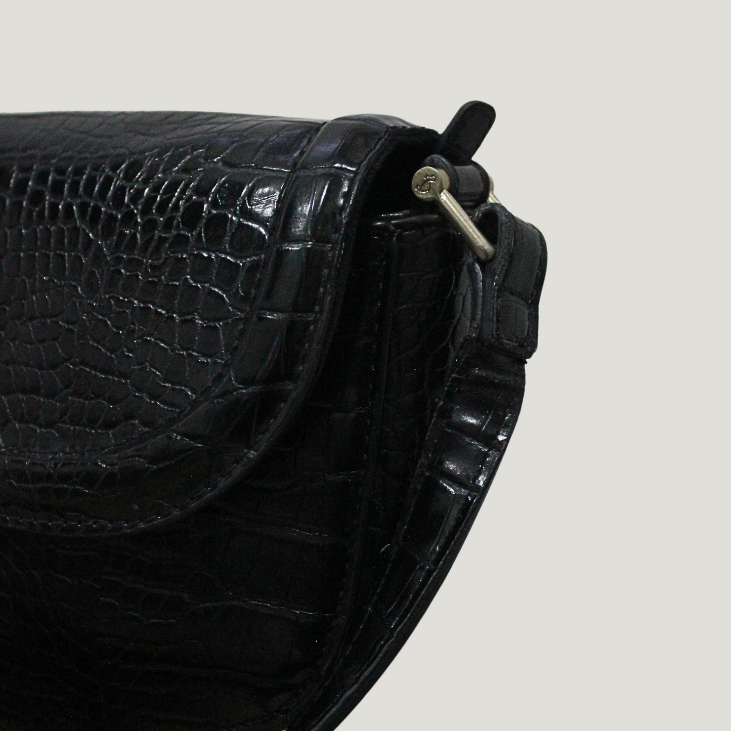 Carpisa Zelda Shoulder Bag