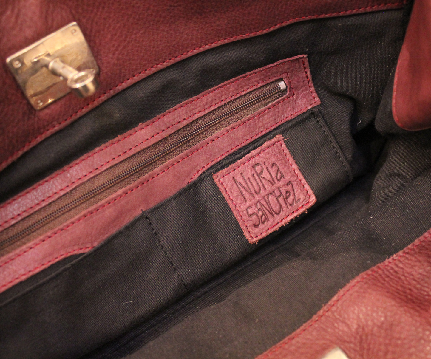 Sac à main Nuria Sanchez bordeaux en cuir véritable