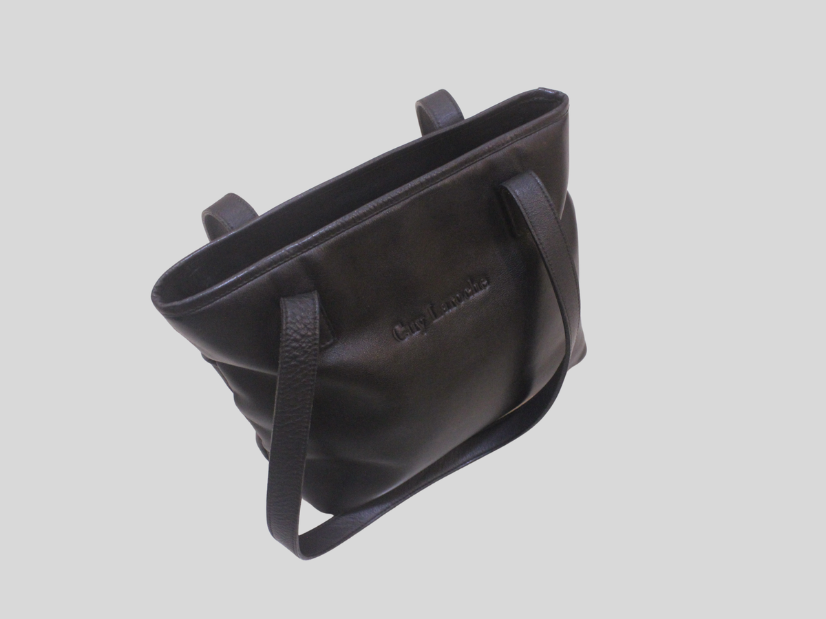 Sac Guy Laroche noir souple à porter épaule