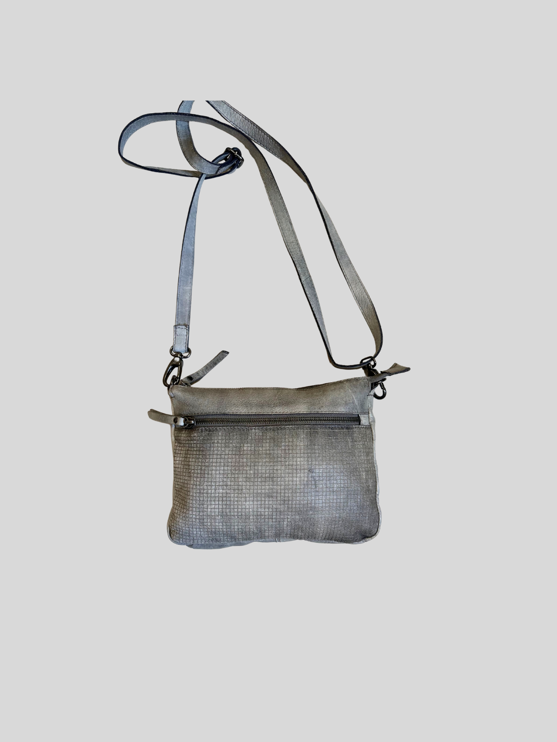 Estelle – Sac bandoulière gris argenté texturé en cuir véritable