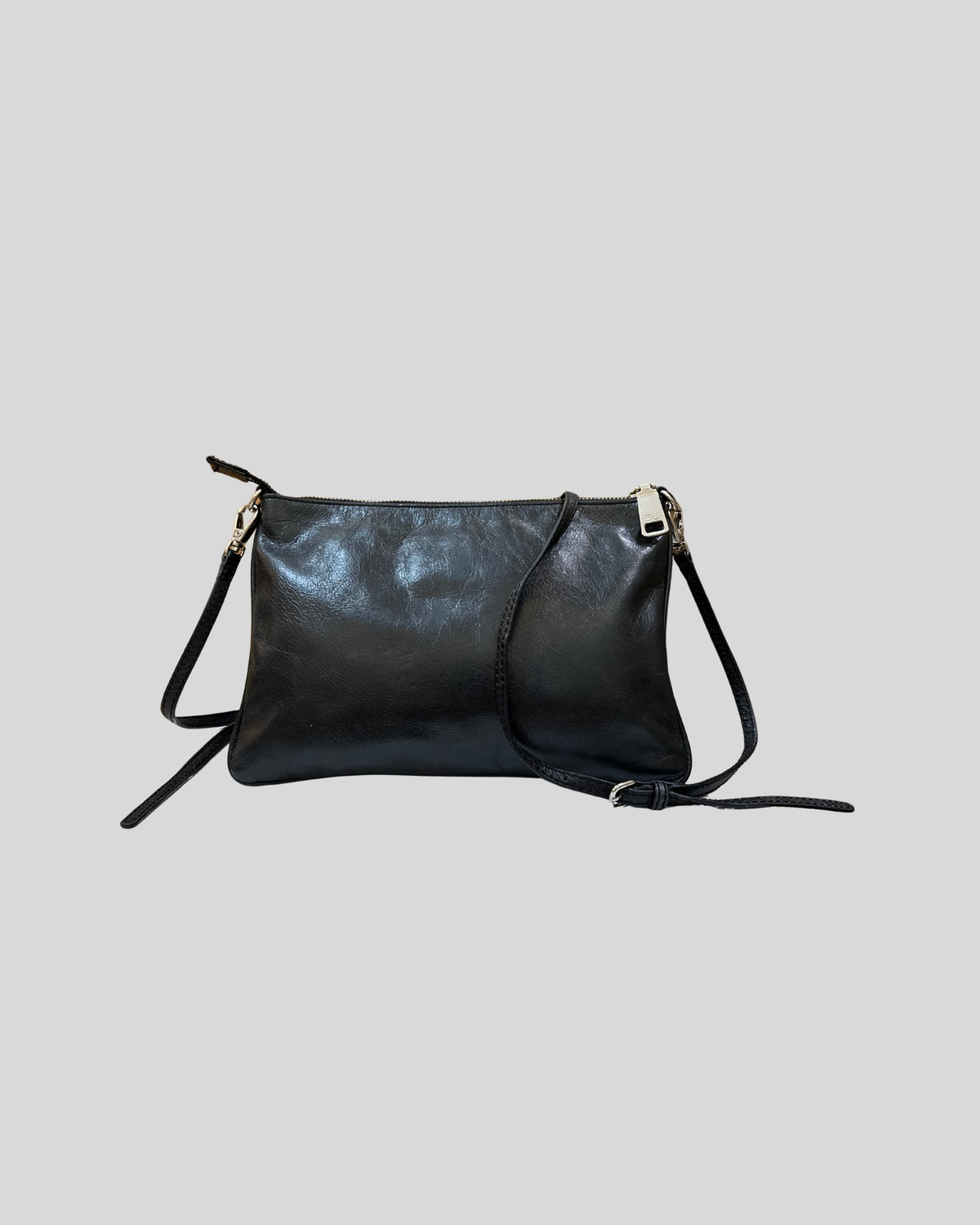 🇪🇸 Bimba y Lola – Sac bandoulière noir à plaque logo et poche zippée