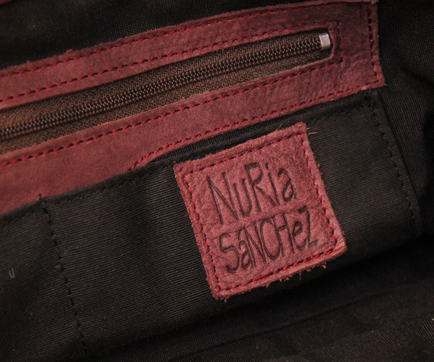 Sac à main Nuria Sanchez bordeaux en cuir véritable