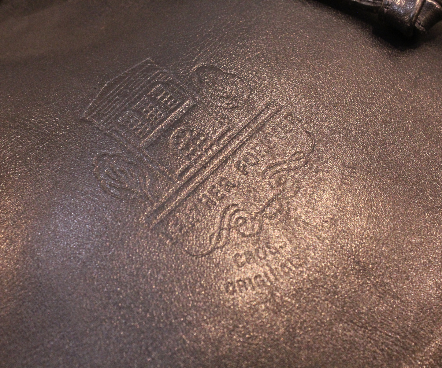Sac seau Biasia noir en cuir véritable Made in Italy
