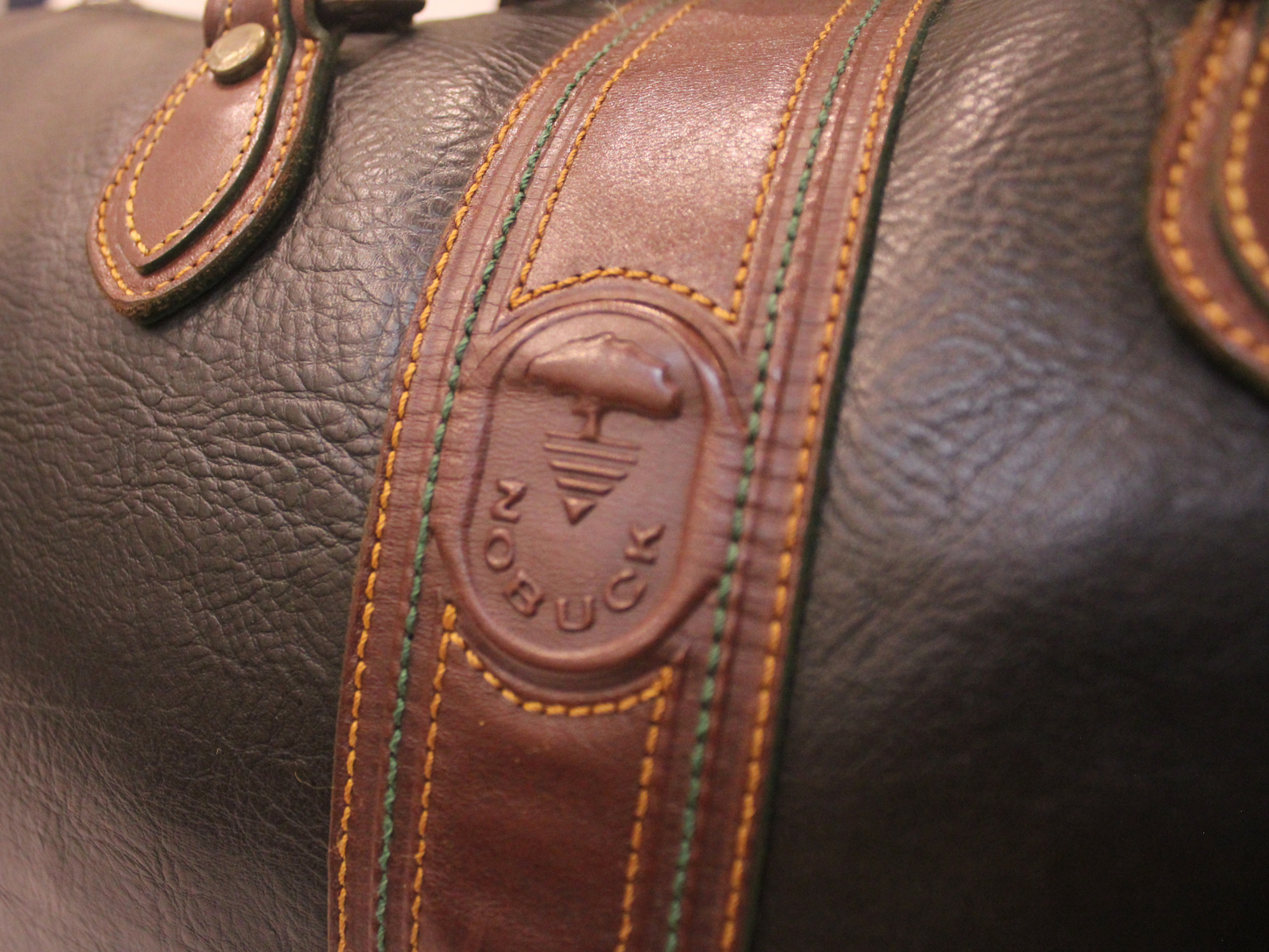 Sac de Voyage Polochon en Cuir Vintage – Nobuck