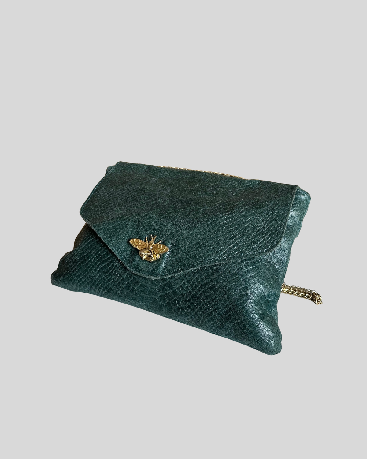 🇮🇹 Sac bandoulière vert foncé effet python en cuir véritable à abeille dorée – Made in Italy