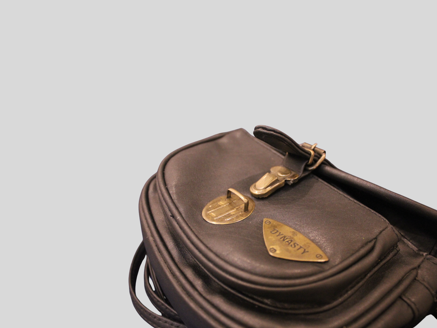 Sac à bandoulière Dynasty noir en cuir véritable