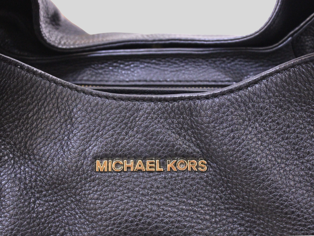 🇺🇸 Michael Kors Bedford – Grand sac hobo noir en cuir