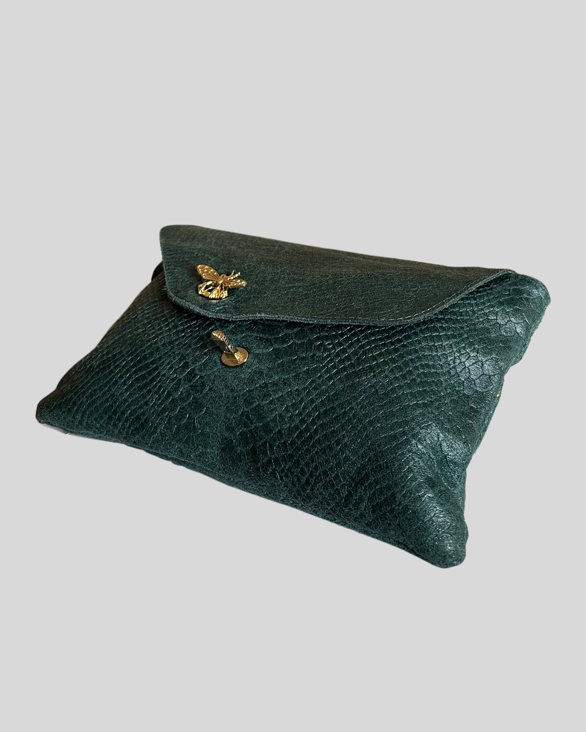 🇮🇹 Sac bandoulière vert foncé effet python en cuir véritable à abeille dorée – Made in Italy