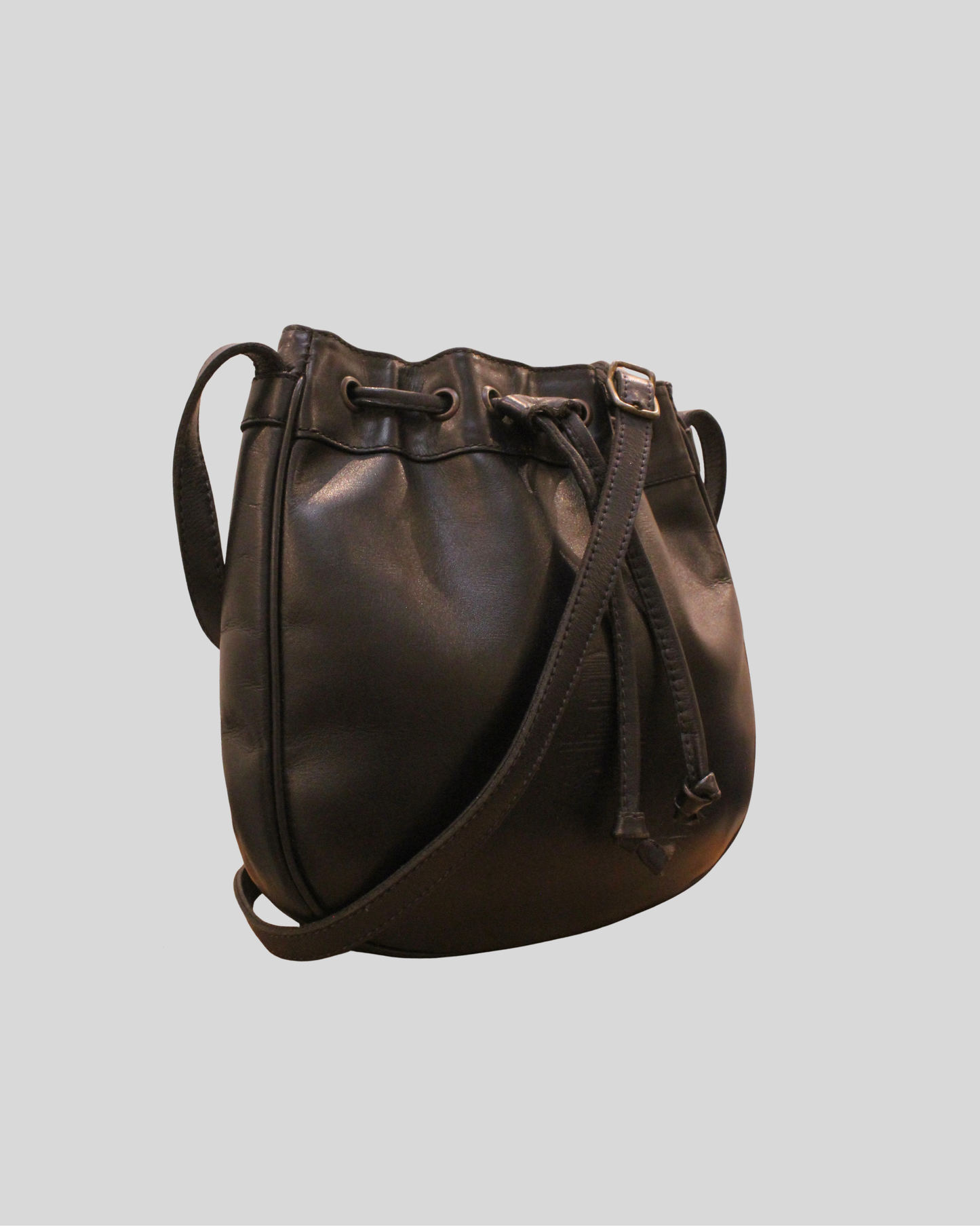 Sac seau Biasia noir en cuir véritable Made in Italy