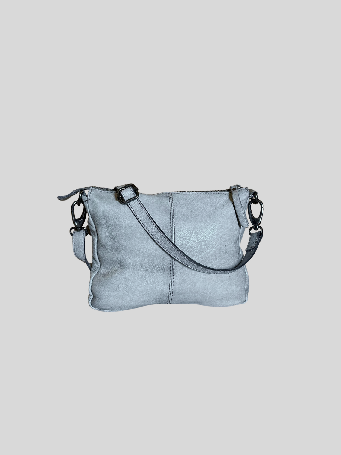Estelle – Sac bandoulière gris argenté texturé en cuir véritable