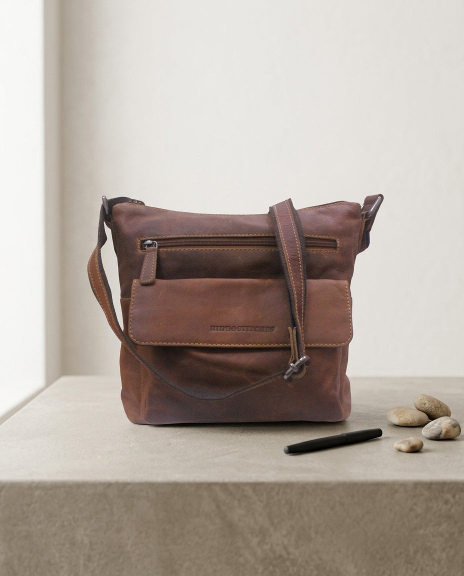 Hide & Stitches – Sac bandoulière cognac en cuir véritable